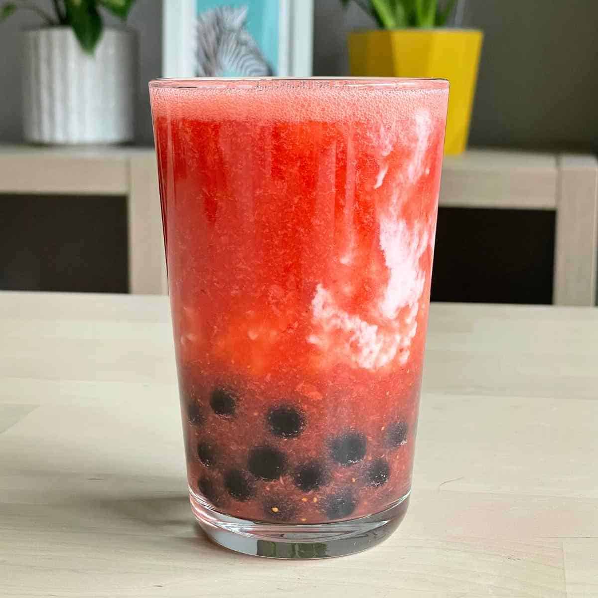 strawberry milk tea boba