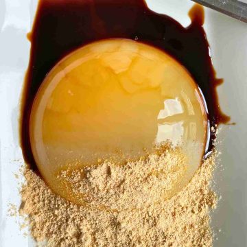 raindrop cake toppings kinako brown sugar syrup