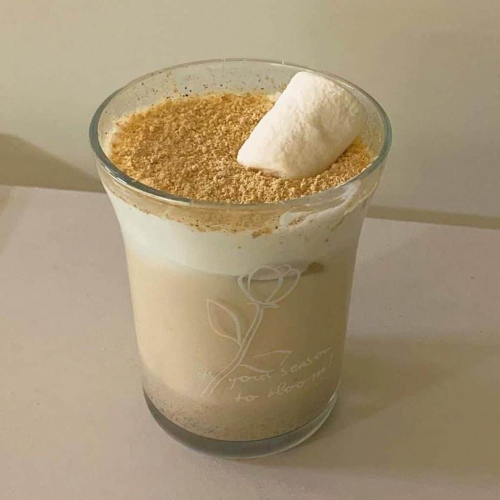 Misugaru latte recipe with toppings