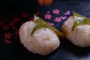 Wrap the rice ball with the pickled cherry blossom leaf