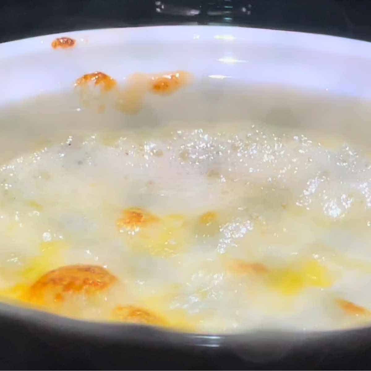 Broil setting for extra crispy cheese top