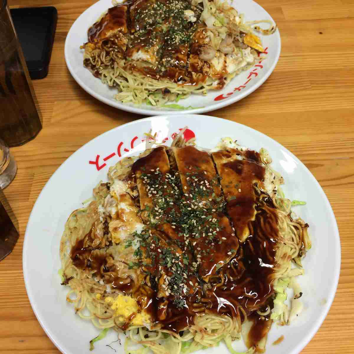 Hiroshima okonomiyaki with yakisoba at the bottom