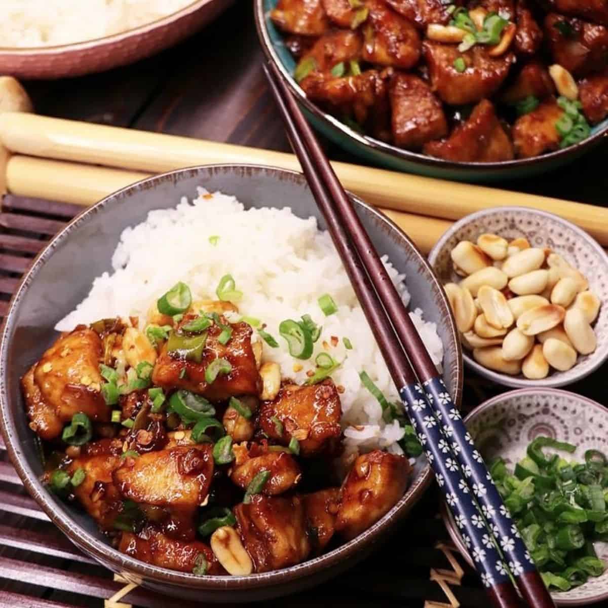 Kung pao chicken with rice and spring onions