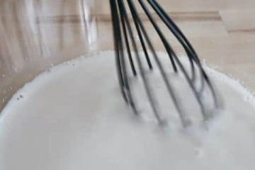 Mix the starch, water and sugar