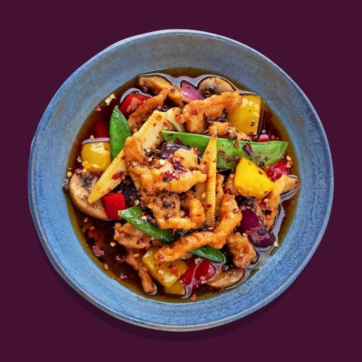 Szechuan chicken using chilli flakes and soy sauce