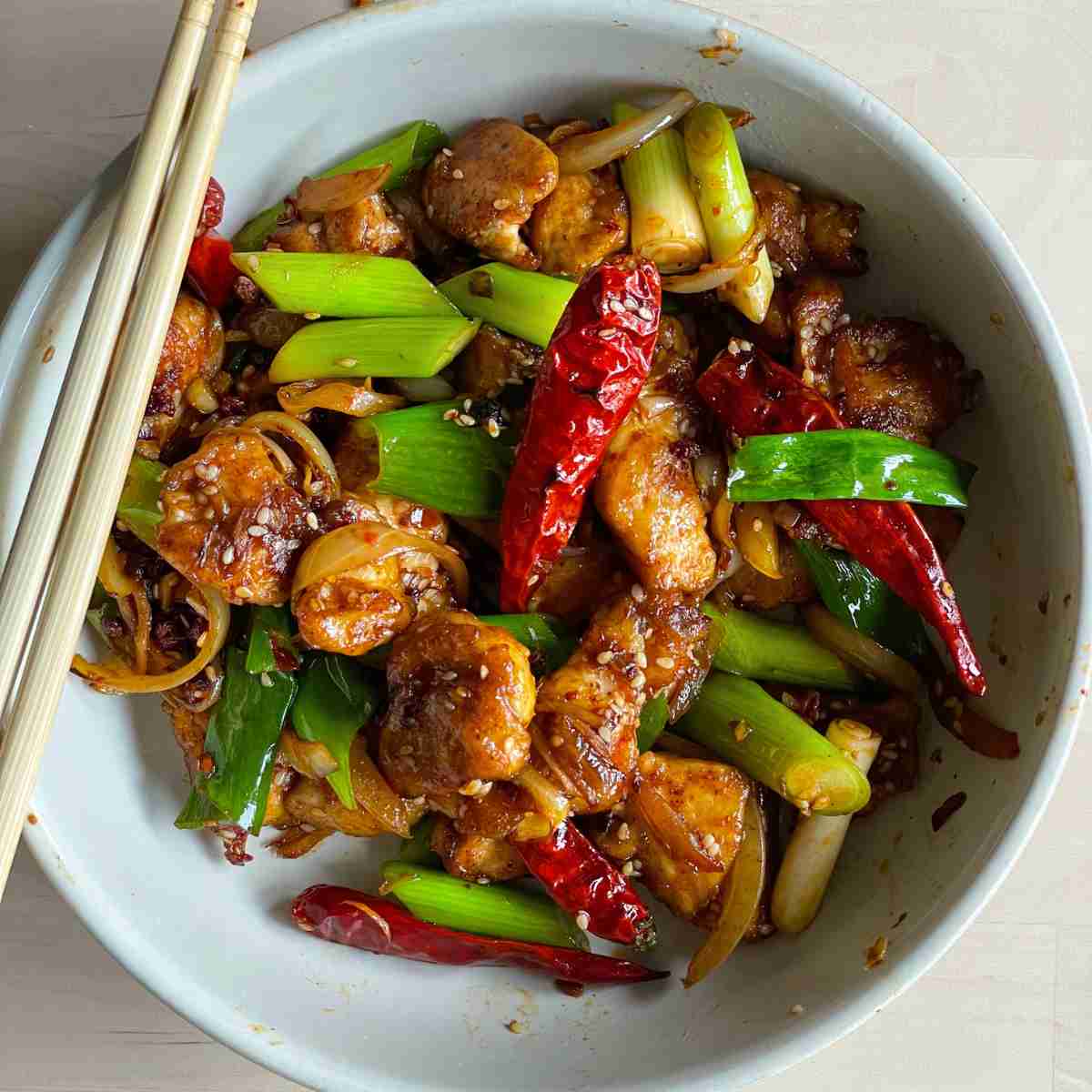 chinese sichuan chicken breast in dish