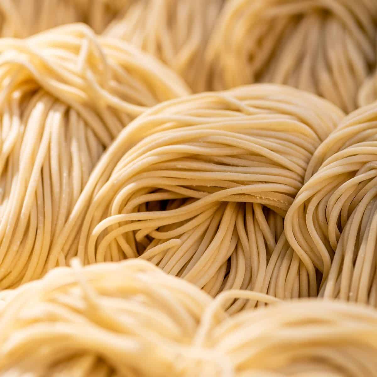 Raw and silky longevity noodles