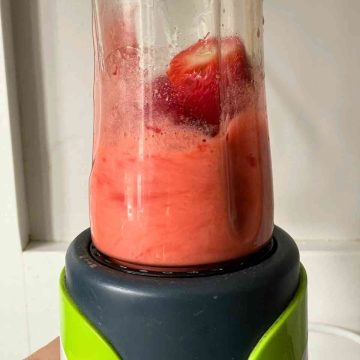 blend strawberry in blender