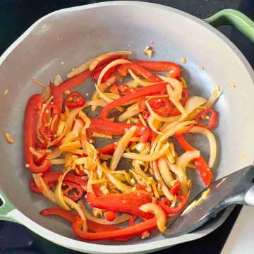 stir fry red pepper and onion