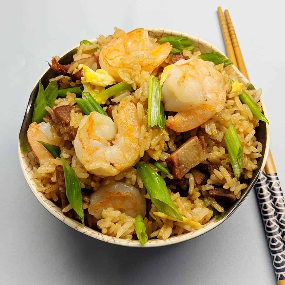 yangzhou fried rice in bowl