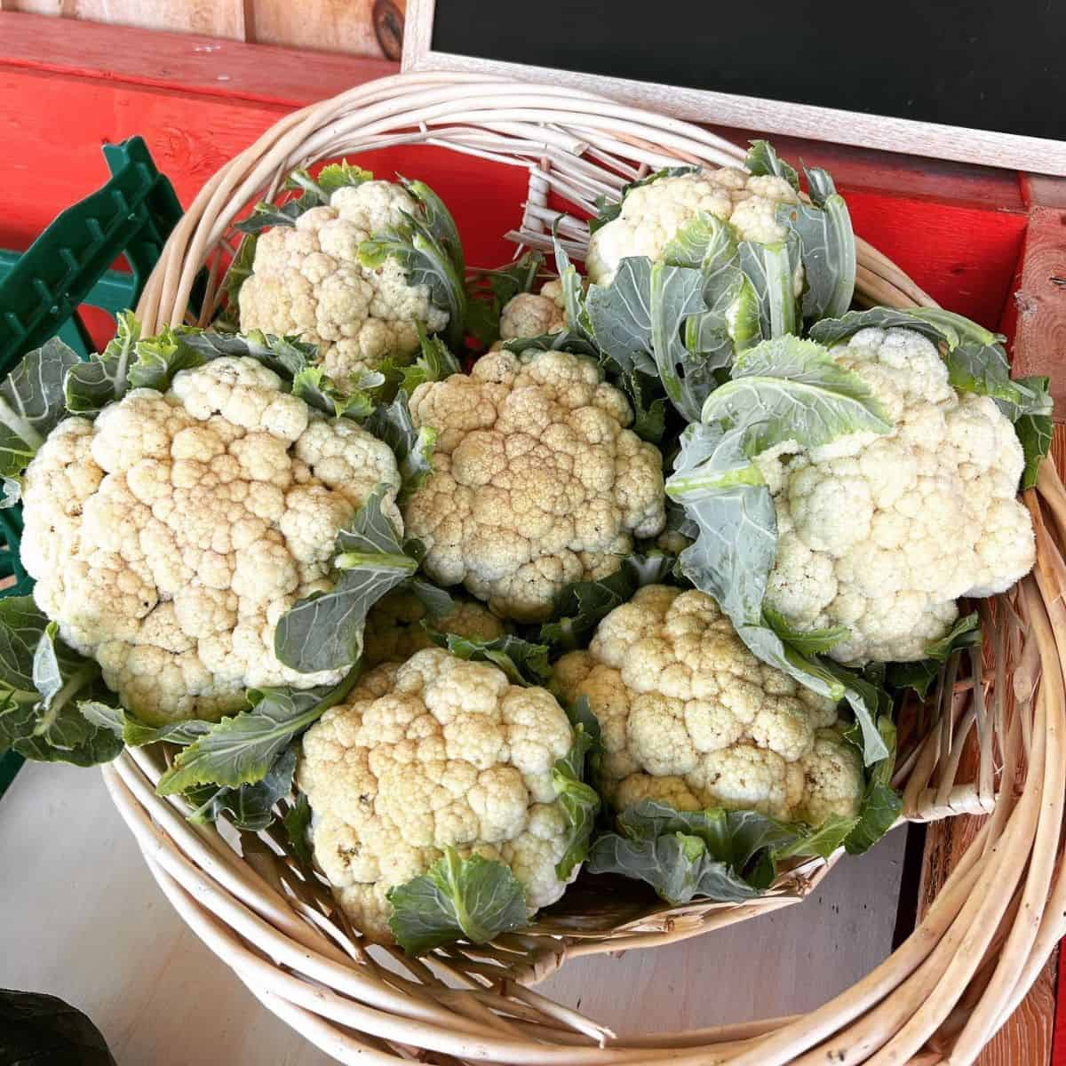 a bunch of fresh cauliflowers
