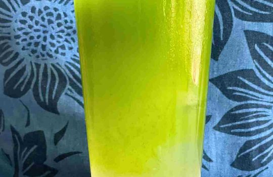 Quick Matcha Lemonade Recipe (Healthy Starbucks Copycat)