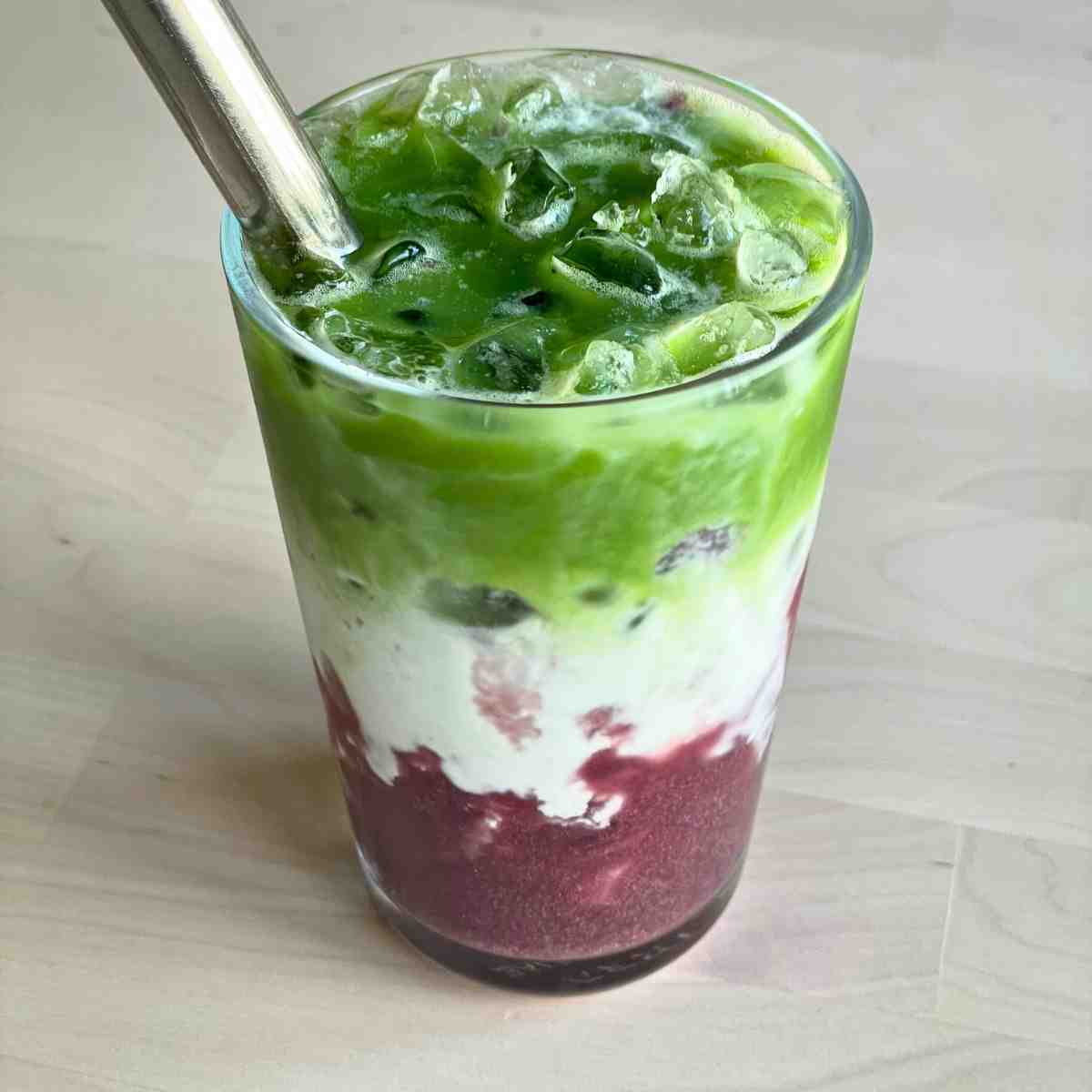 how to make blueberry matcha latte at home