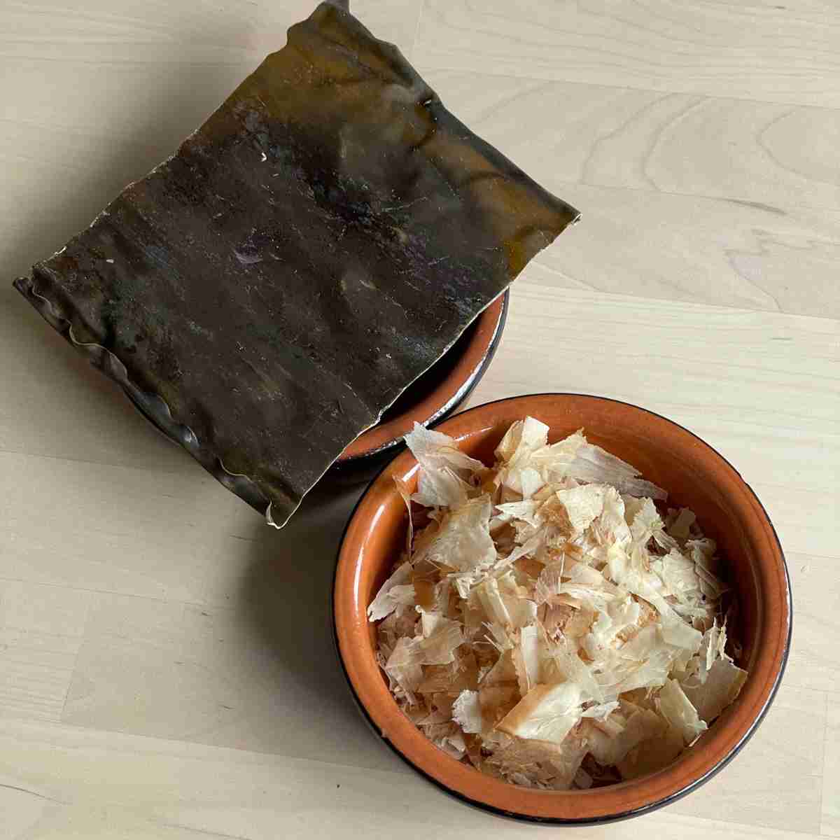 basic Japanese dashi ingredients