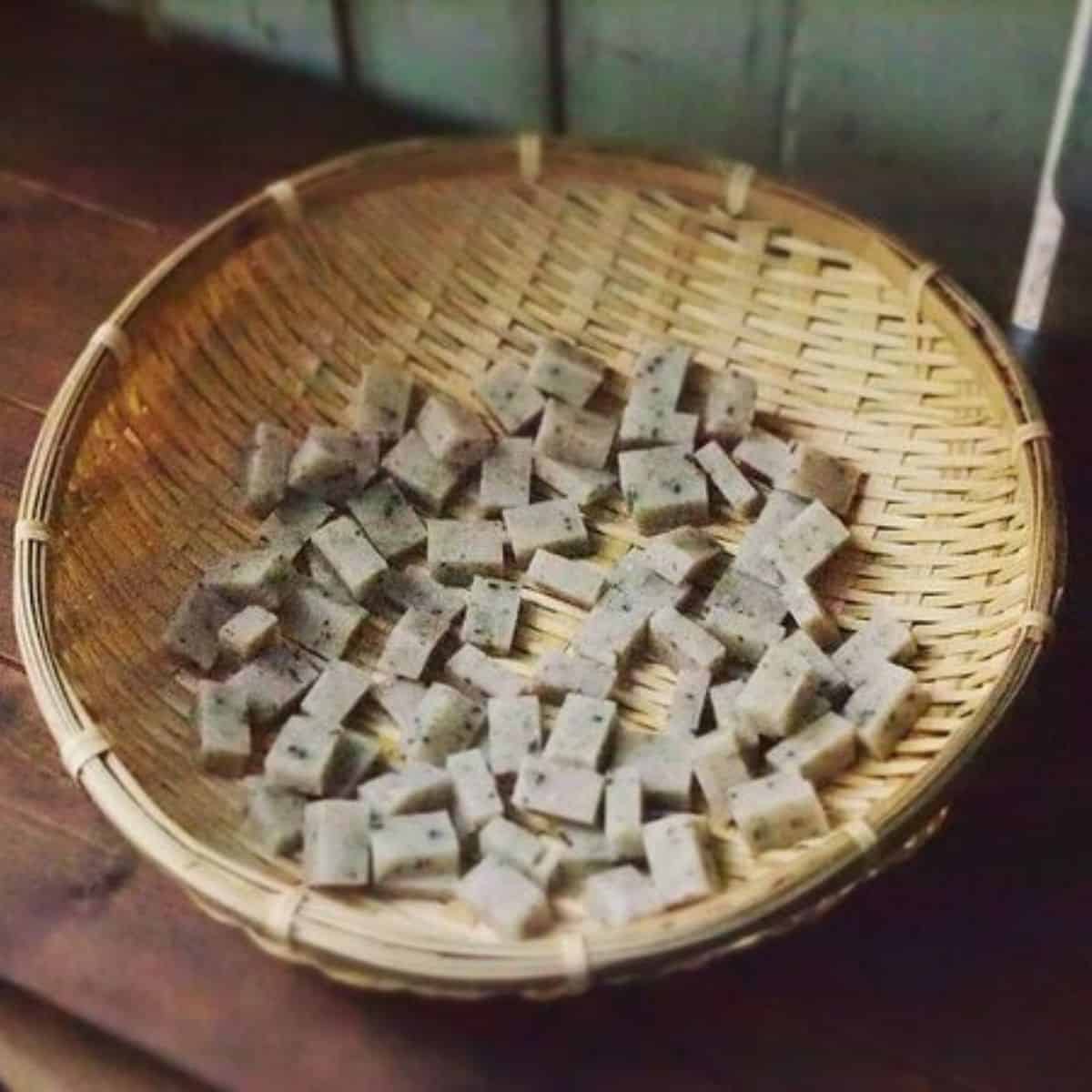 drying the rice crackers to make arare