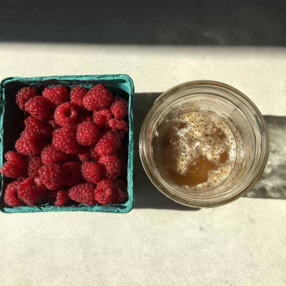 Fresh raspberries and gomme syrup pairing