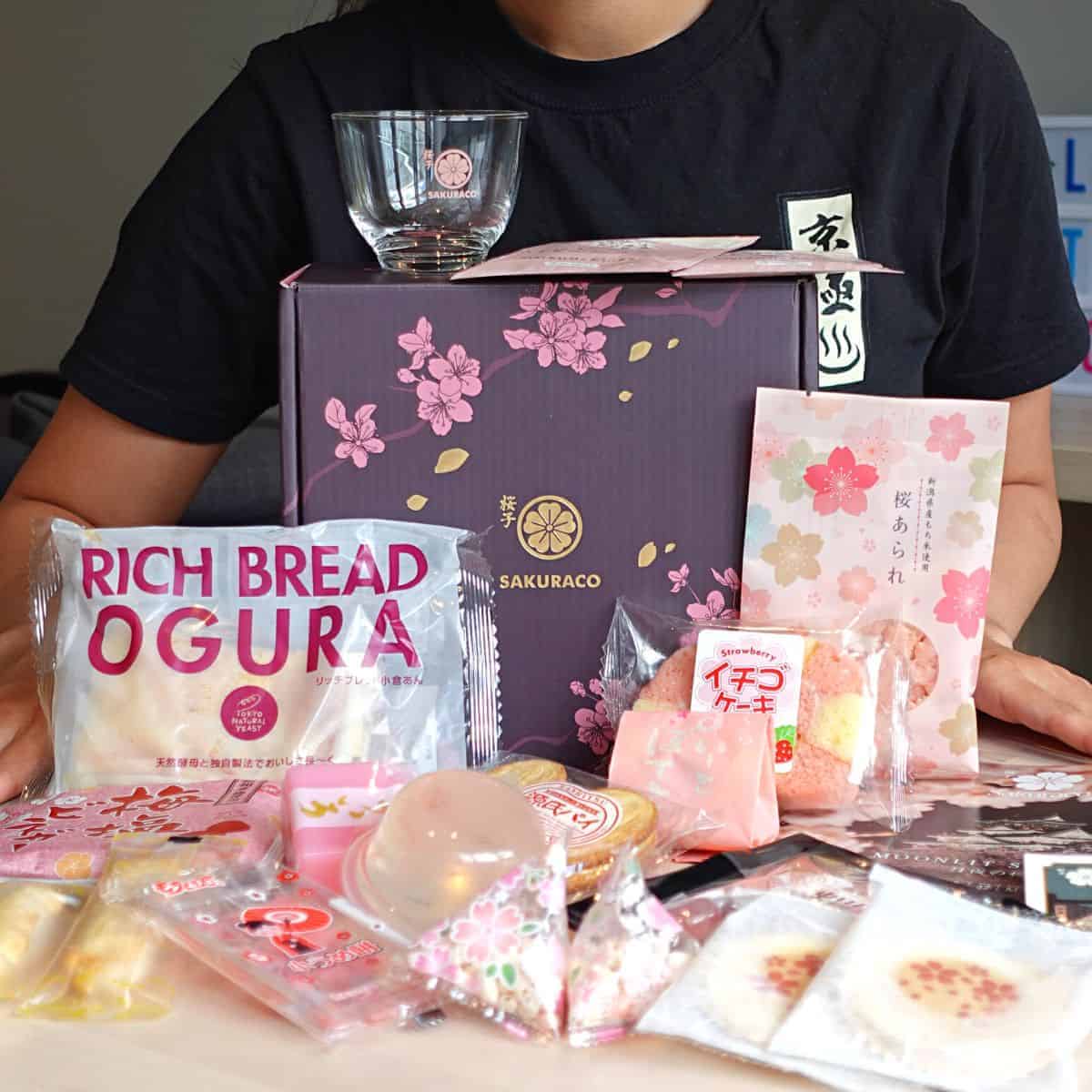 Sakuraco Japanese snack box
