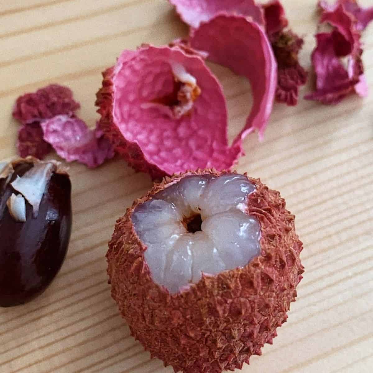  Lychee fruit to be used in a jelly recipe